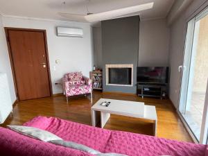 ΔΙΑΜΕΡΙΣΜΑ ΜΕ ΘΕΑ