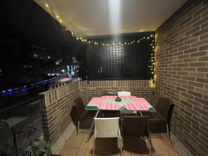 Loft moderno con vista al centro y Monserrate