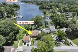 Cool Spring Retreat - Arnold