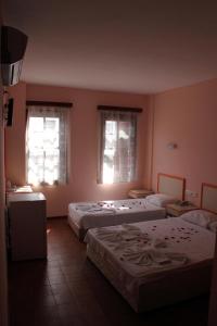 Classic Triple Room room in Idyros Otel