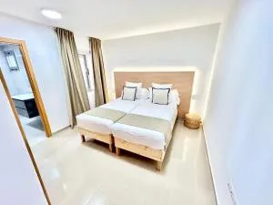 VV Canary Islands 1 - Las Chafiras