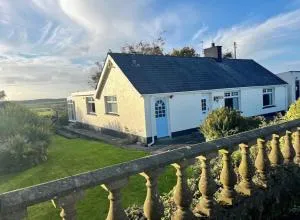 Gwendolines Retreat - Dunseverick