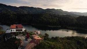 EL NiDO HOTEL GUATAPE