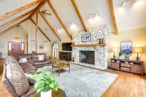 Spacious Osage Beach Home with Panoramic Lake Views