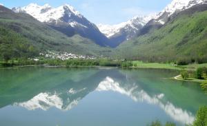 Maisons de vacances Maison chaleureuse a Mont >Vue montagne & cheminee : photos des chambres