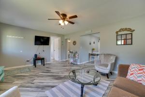 All-Season Getaway in Frederic Bring Your Pets!