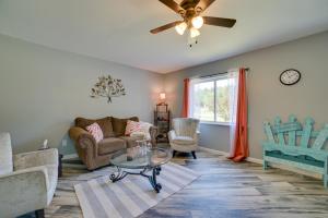 All-Season Getaway in Frederic Bring Your Pets!