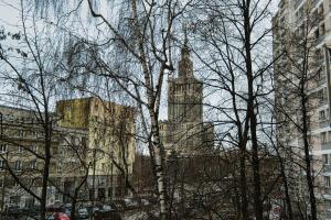 Prime Prive Apartment 65TV AC Standing Desk King Bed