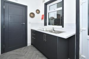 Townhouse @ 202 Walthall Street Crewe