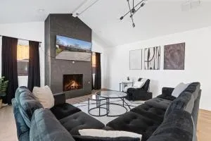 hot tub and Event Open Luxury Home Fits 16 plus - 谢普顿