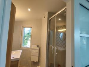 Maisons de vacances TY KER AOD - Villa superbe vue mer proche plage : photos des chambres
