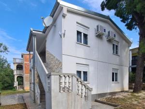 Apartments Dream - 2hvězdičkové hotely ve městě Seline