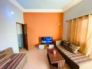 Appartement meublé wifi, balcon à la résidence Hortalex NewWayAfrica - Ouékè-Zoumè