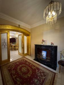 Luxury and huge Apartment in Mohandessin