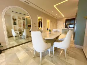 The Shine Stay - 2 BR Near Beach