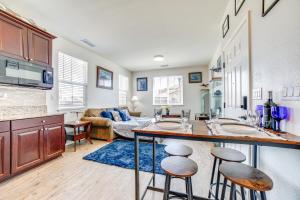 WWII Aviation-Themed Apt in Sparks Near Parks!