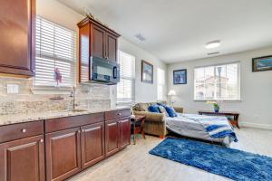 WWII Aviation-Themed Apt in Sparks Near Parks!