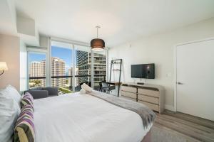 Incredible Ocean View 1BR 1BA Icon Brickell