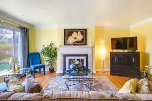 Cleveland Heights Home with Sunroom Park Across St! - Euclid