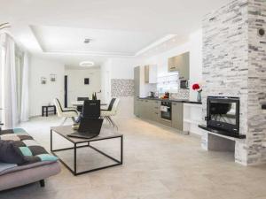 Villa Dina Comfortable holiday residence