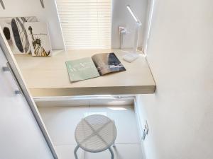 Cozy and Good Studio Sayana Bekasi Apartment By Travelio