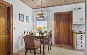 Four-Bedroom Holiday Home In Humble