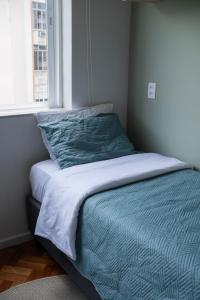 Conforto em Copacabana: 260m da Praia