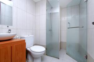 Căn Hộ Nhìn Ra Thành Phố (Apartment with City View)