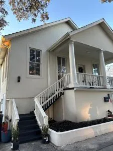 New Orleans Cottage 2 Bed 1 Bath Carseat Included - تشالميته