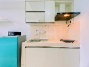 Good Deal and Comfortable Studio Serpong Greenview Apartment By Travelio