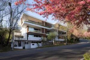 大理拾山房高尔夫酒店 - Jiuyunlong