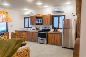 BungaLoose Casa Nazaré Oceanfront