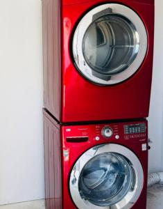 Contemporary Studio Near Mojave Aerospace Airport