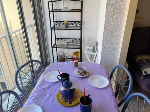 **Gruissan : T2 cosy avec piscine, parking privé, proche plage et commerces** - FR-1-796-8