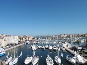 Spacieux T1 Alcove, 46 pers - Centre Gruissan, 400m Plage, Ascenseur, Parking Proche - FR-1-796-57