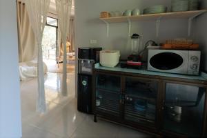 Casa Eden - Thong Sala Center - 2BR - 4K TV - AC