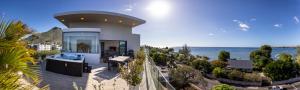 Modern Penthouse - Sunset, Jacuzzi & Sea Views