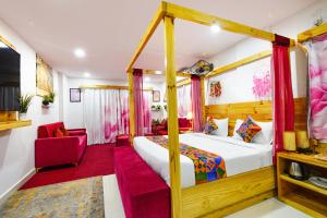 FabHotel DSR Hotel & Suites - Nr Hitech City Railway Station