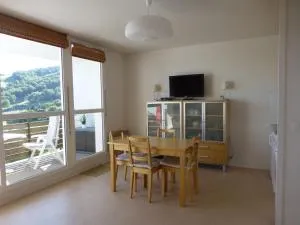Appartement 6 pers, Wi-Fi, proche pistes ski, garage privé, vue lac et montagnes - FR-1-814-24 - 苏佩贝斯