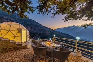 SaffronStays Interstellar