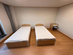 DMZ Hotel & Tour Guide