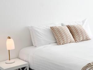 Spring Street Retreat - 56 Spring Street