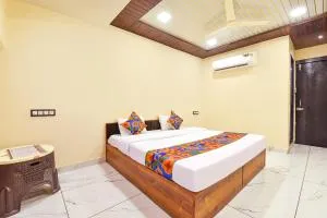 FabHotel The Himaansh - Ujjain