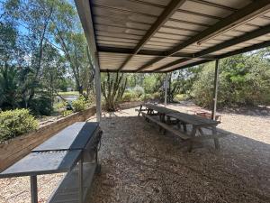 Riverside Motel & Marina