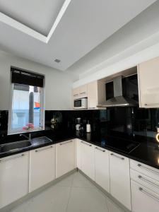 Palm Oasis Villa 2bedrooms amazing location