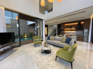 Alcola Villa - Caspia Unit 5BR with private pool