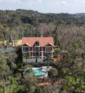 Serene Crest Resort