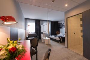 Hotels Hotel des Lumieres : photos des chambres