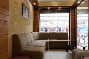 OYO 820 Hotel Natraj