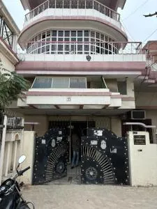 DS Homestay - Colonelganj